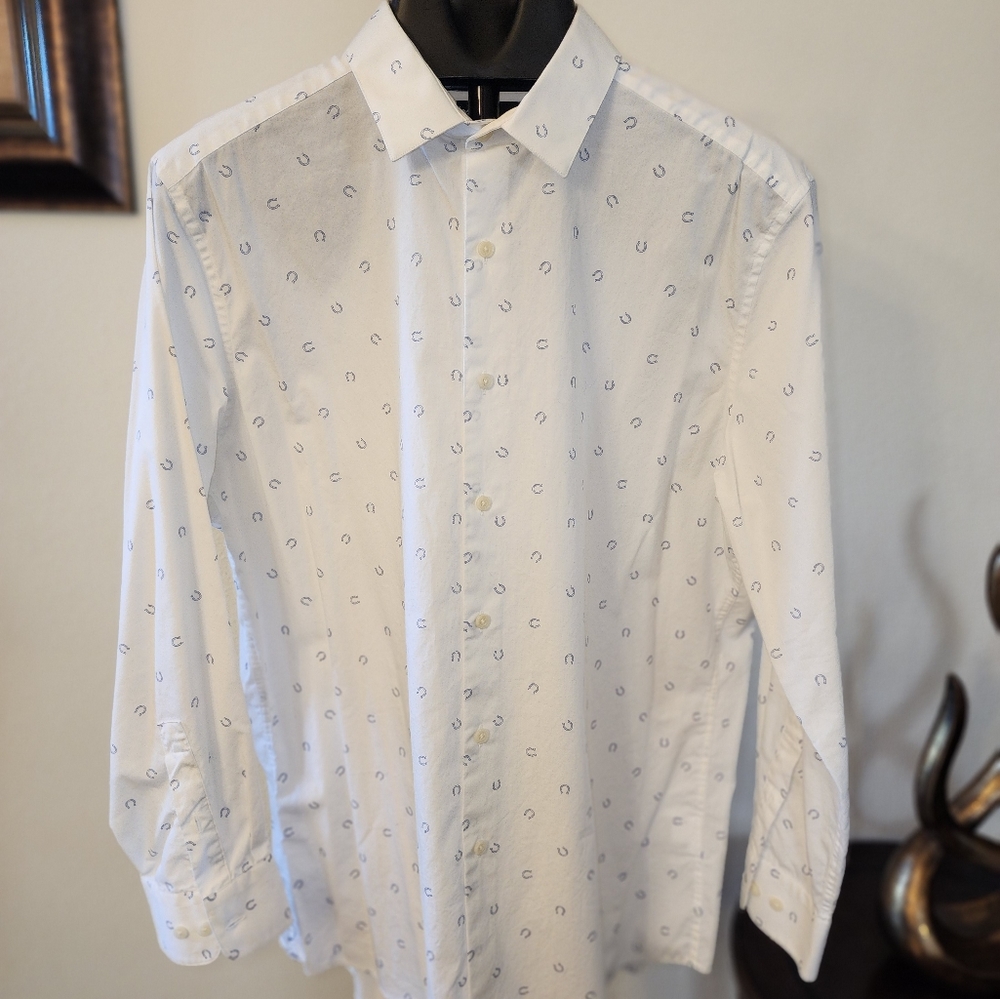 Men long sleeve button down shirt size Large.